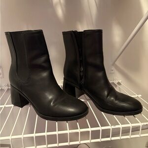 Black Heeled Boots with Chunky Block Heel